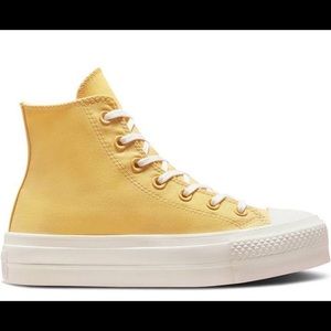 chuck taylor all star lift textured canvas sneakers in gold